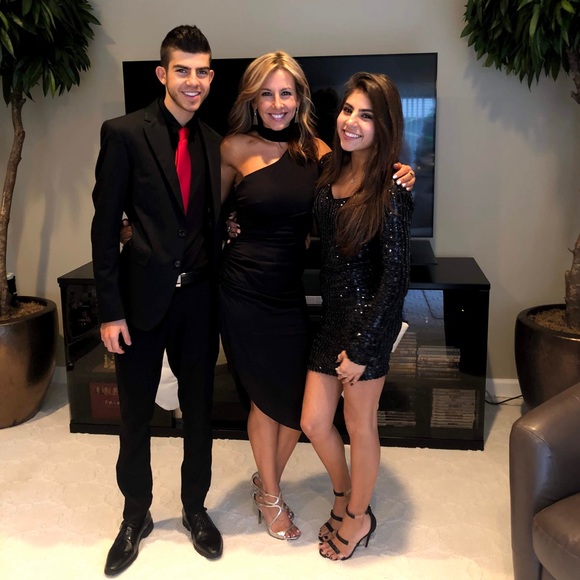 Meet your Posher, Effie - Picture 3 of 4